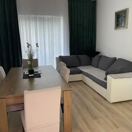 Paklenica-josipa * Starigrad Paklenica